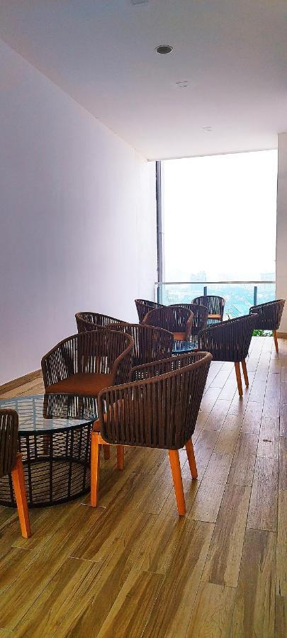 Colony By Infinitum Suites Service Klcc Куала Лумпур Екстериор снимка